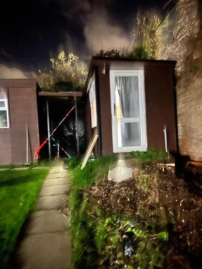 Private Cabin, Own Access & Ensuite Belfast